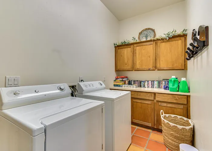 Private Pool, Spa, & Grills: Havasu Lake Havasu City