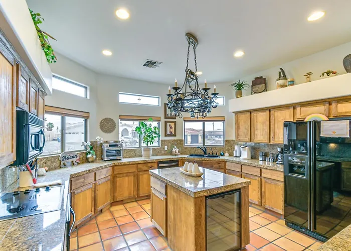 Holiday home Private Pool, Spa, & Grills: Havasu