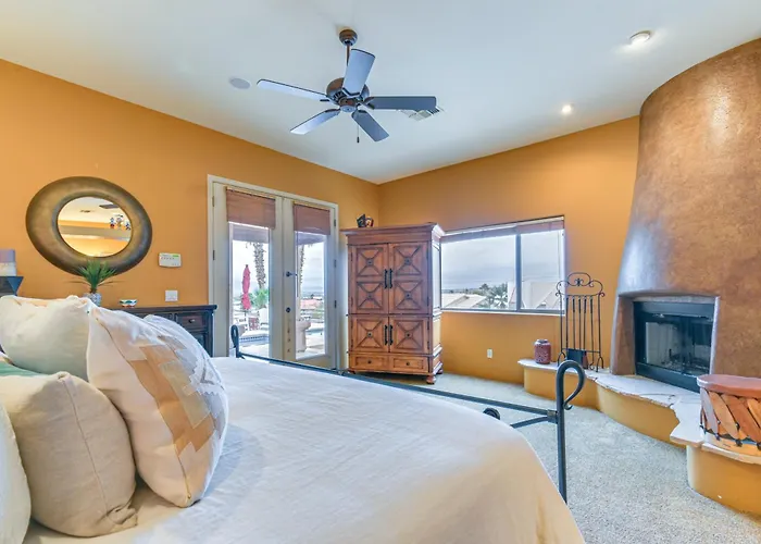 Private Pool, Spa, & Grills: Havasu Holiday home *