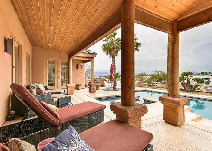 Holiday home Private Pool, Spa, & Grills: Havasu *
